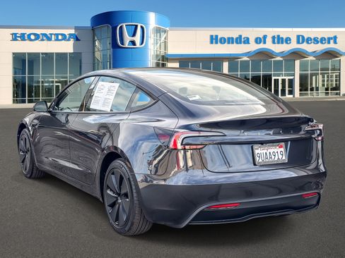 Used 2025 Tesla Model 3 Long Range RWD image 5