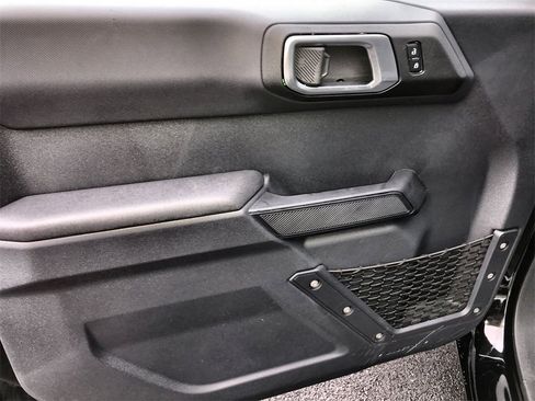 New 2025 Ford Bronco 4-Door image 13