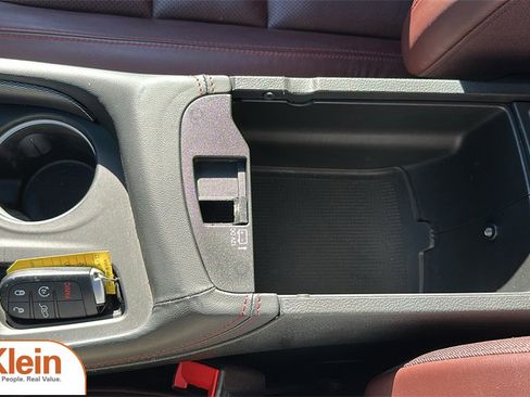 Used 2024 Dodge Durango GT image 23