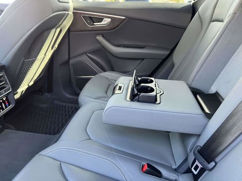 Used 2020 Audi Q8 Premium Plus w/ Premium Plus Package image 18