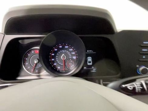 Certified 2023 Hyundai Elantra SE FWD image 25