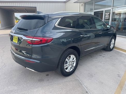 Used 2021 Buick Enclave Essence w/ Sound and Sites Package image 5