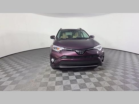 Used 2018 Toyota RAV4 Limited FWD image 51