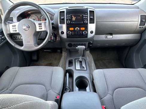 Used 2014 Nissan Frontier SV w/ SV Value Truck Package image 21