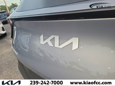 Certified 2023 Kia Sportage EX FWD image 10