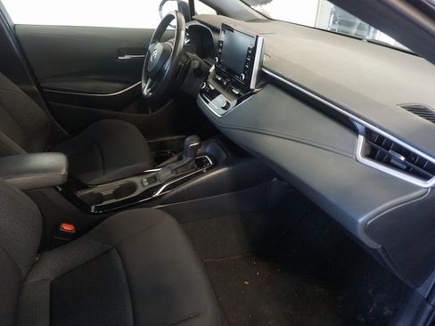 Used 2022 Toyota Corolla SE w/ SE Premium Package image 21