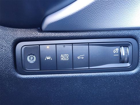 New 2026 Chevrolet Equinox EV LT image 21