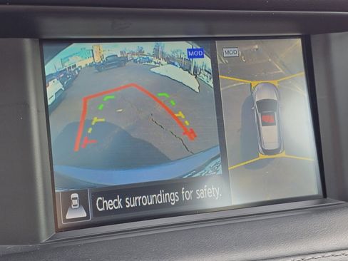 Used 2019 INFINITI QX30 w/ Navigation Package image 5