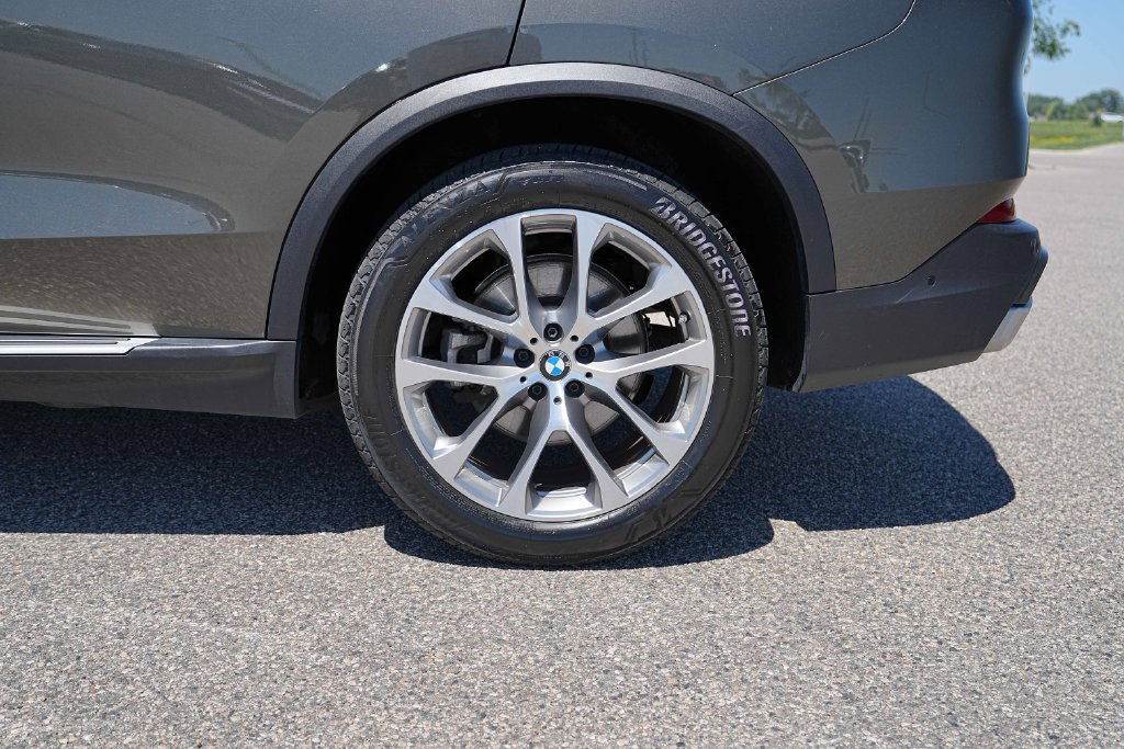 Used 2026 BMW X5 xDrive40i AWD/4WD image 14