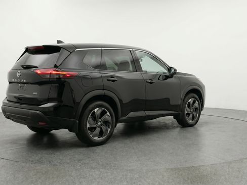Used 2025 Nissan Rogue SV FWD image 9