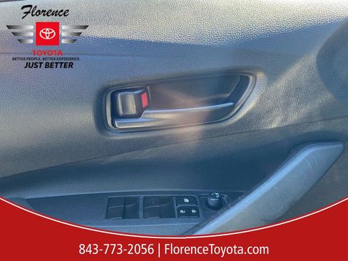 Used 2023 Toyota Corolla LE image 21