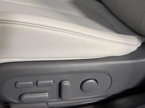 Used 2023 Hyundai Ioniq 5 Limited image 25