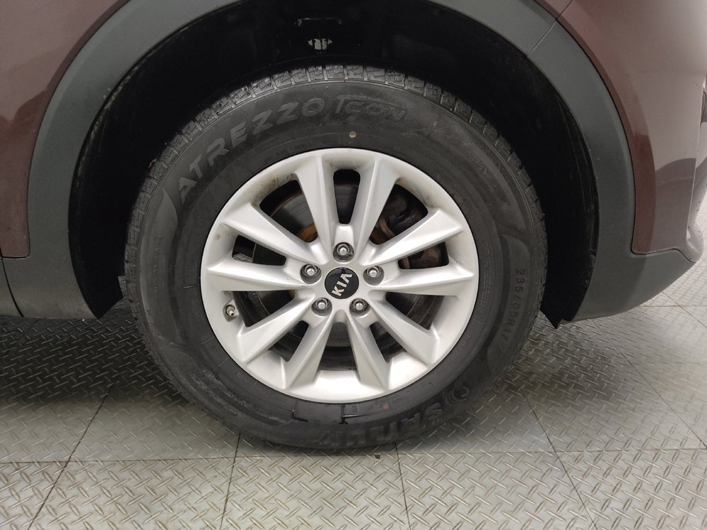 Used 2019 Kia Sorento AWD image 31