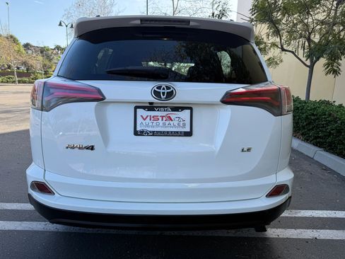 Used 2016 Toyota RAV4 LE image 19