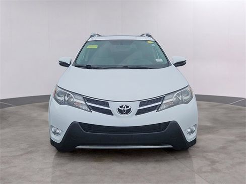 Used 2015 Toyota RAV4 XLE image 2