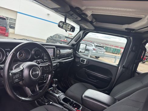 Used 2021 Jeep Wrangler Unlimited Sport AWD/4WD image 24