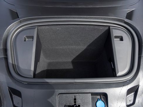 Certified 2023 Porsche Taycan image 55