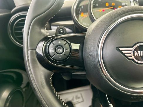 Used 2019 MINI Cooper S FWD image 11