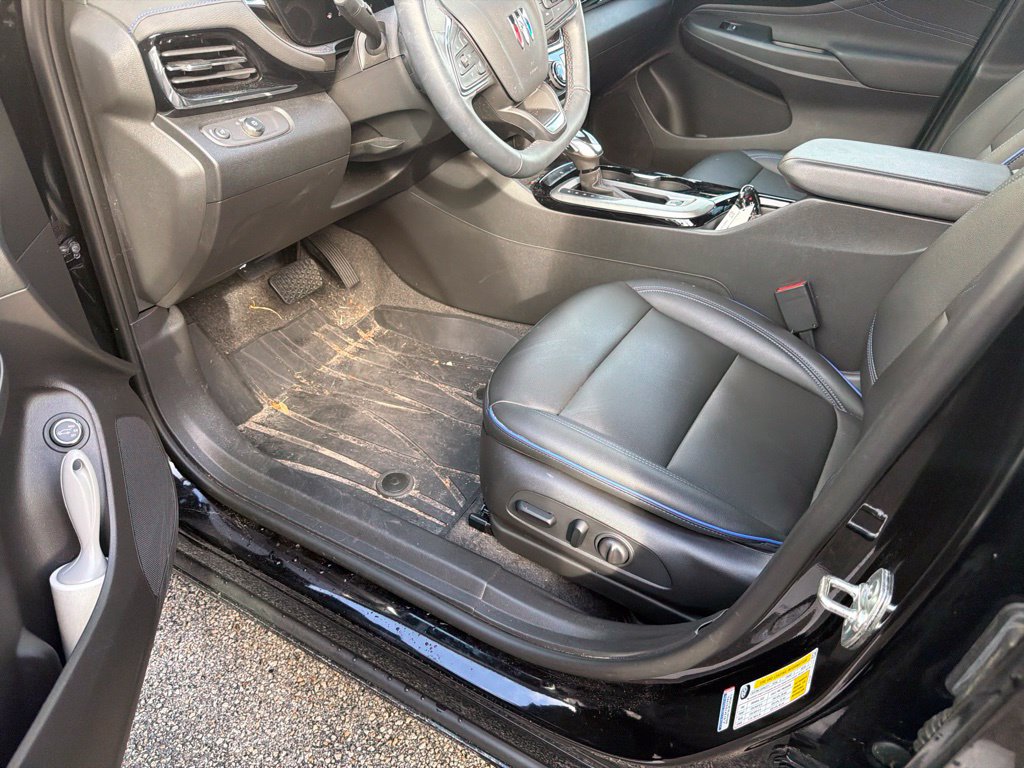 Used 2025 Buick Envista Sport Touring w/ Convenience I Package FWD image 5