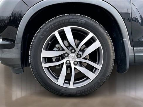 Used 2016 Honda Pilot Touring image 33