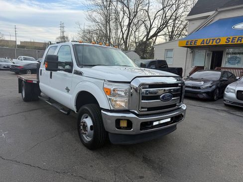 Used 2016 Ford F350 XLT AWD/4WD image 2