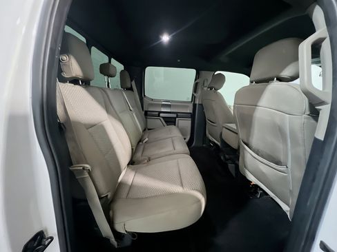Used 2019 Ford F150 XLT w/ Equipment Group 302A Luxury AWD/4WD image 19