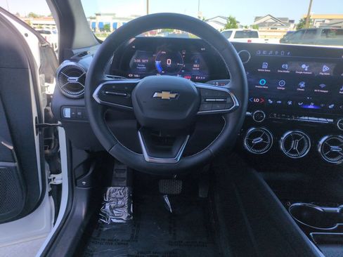 Used 2024 Chevrolet Blazer EV LT AWD/4WD image 13