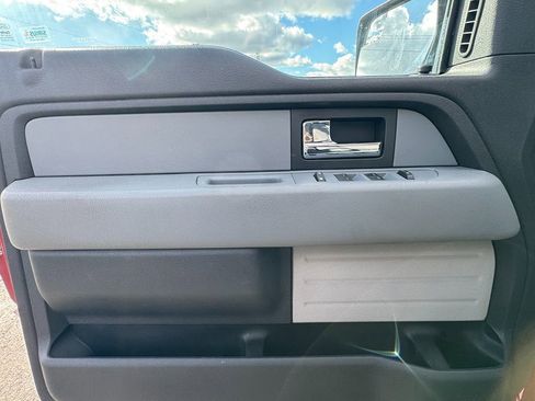 Used 2013 Ford F150 XLT w/ Trailer Tow Pkg image 27