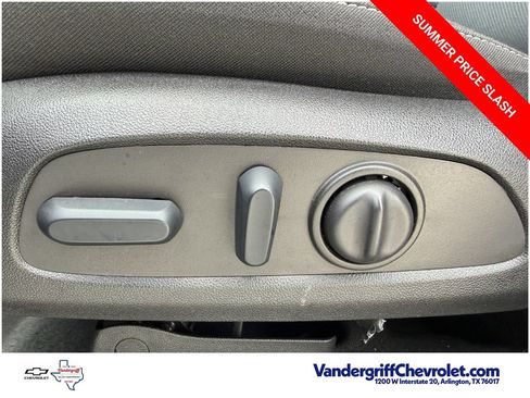 Certified 2025 Chevrolet Blazer LT AWD/4WD image 24