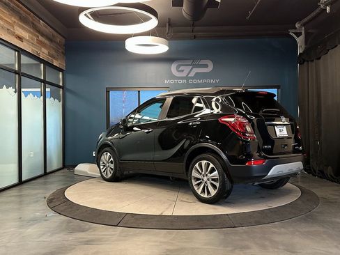 Used 2019 Buick Encore Preferred w/ Safety Package FWD image 5
