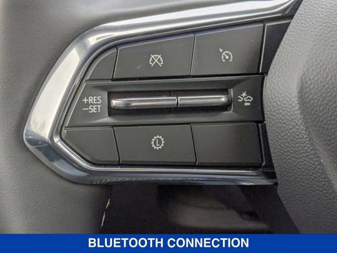 New 2026 Chevrolet Traverse LT w/ Sun and Wheel Package FWD image 17