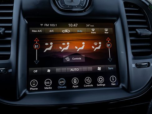 Used 2021 Chrysler 300 S image 25