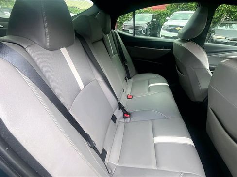 Used 2025 Toyota Camry SE w/ Convenience Package FWD image 20