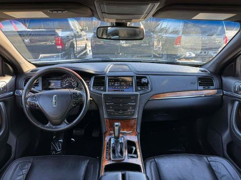 Used 2014 Lincoln MKS AWD w/ Equipment Group 101A image 17