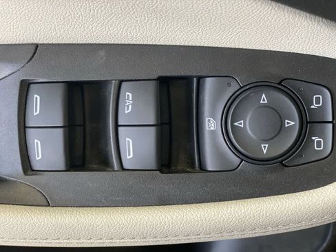 Used 2021 Buick Encore GX Preferred AWD/4WD image 15