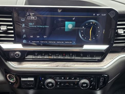 Used 2025 Chevrolet Silverado 2500 LTZ w/ LTZ Plus Package AWD/4WD image 17