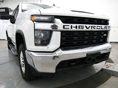 Used 2022 Chevrolet Silverado 2500 LT image 38