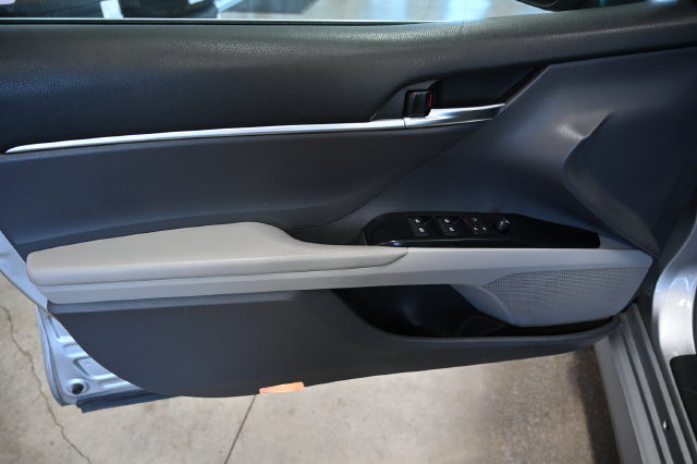 Used 2019 Toyota Camry LE FWD image 24