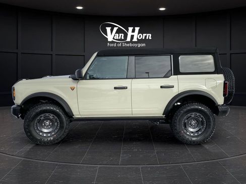 New 2025 Ford Bronco Badlands w/ Sasquatch Package image 15