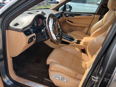Used 2016 Porsche Macan S AWD/4WD image 2