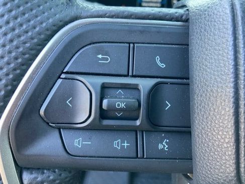 Used 2025 Toyota Sequoia Limited w/ Tow Technology Package AWD/4WD image 35