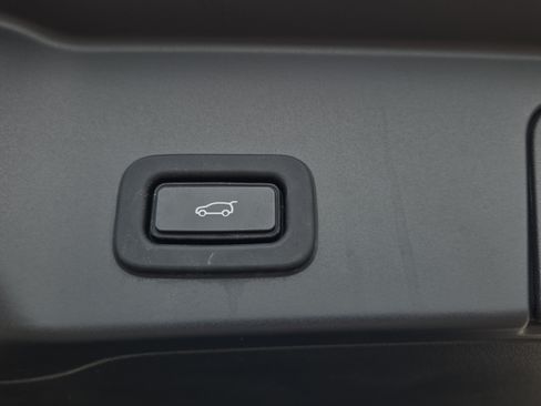 Used 2022 Land Rover Range Rover Evoque SE AWD/4WD image 10