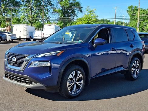 Certified 2023 Nissan Rogue SV AWD/4WD image 3