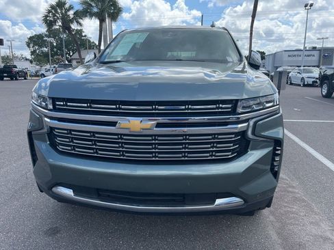 Used 2023 Chevrolet Suburban Premier RWD image 2