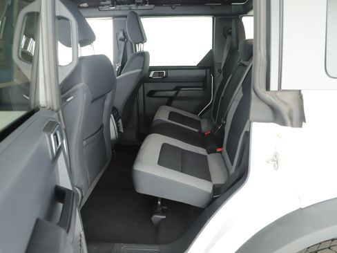 Used 2025 Ford Bronco Big Bend image 14