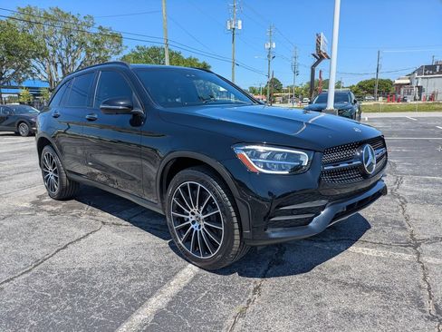 Used 2022 Mercedes-Benz GLC 300 image 2