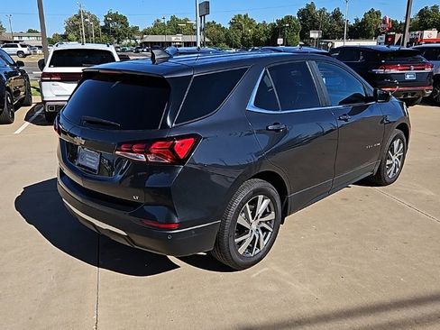 Used 2023 Chevrolet Equinox LT image 5
