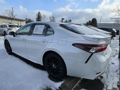 Used 2024 Toyota Camry XSE image 3