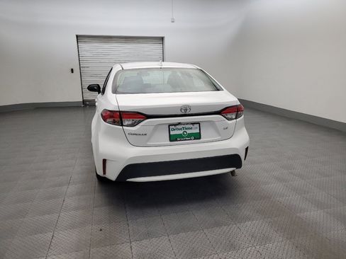 Used 2022 Toyota Corolla LE FWD image 6