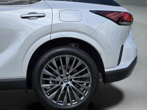 Used 2023 Lexus RX 350 FWD w/ Accessory Package image 23